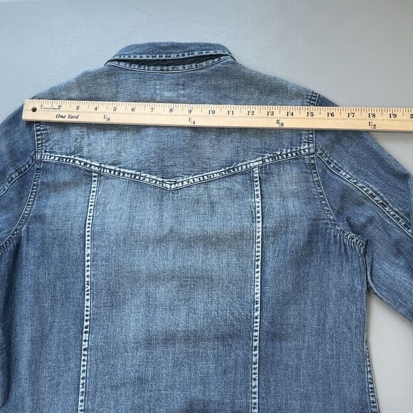 J Crew Top Womens 10 Blue Chambray Long Sleeve Pearl Snap Western Shirt Denim - Picture 13 of 16